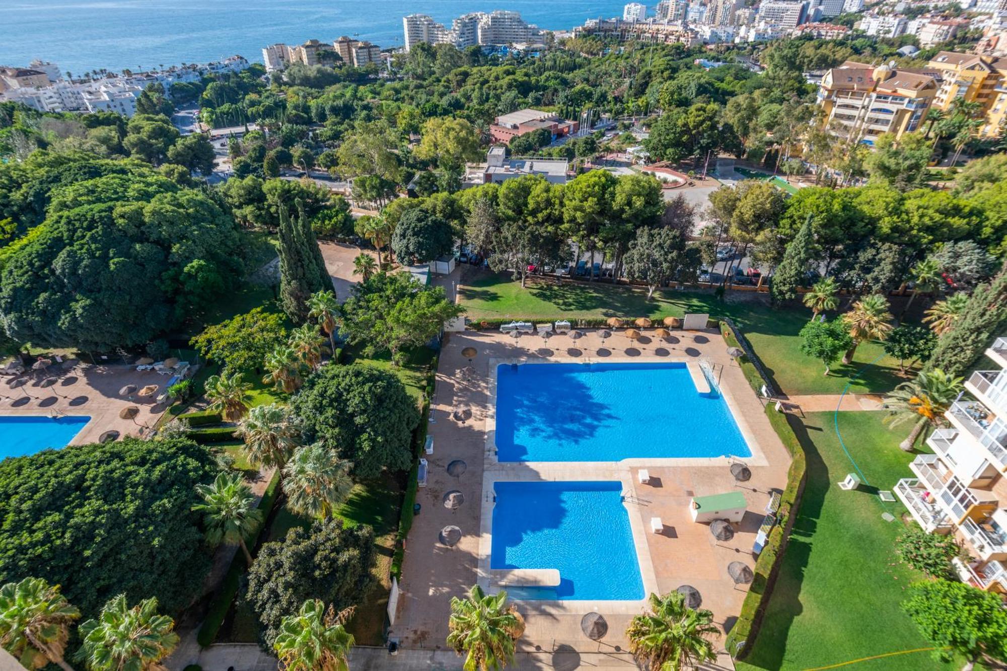 Hercules Pool & Beach Беналмадена Екстериор снимка