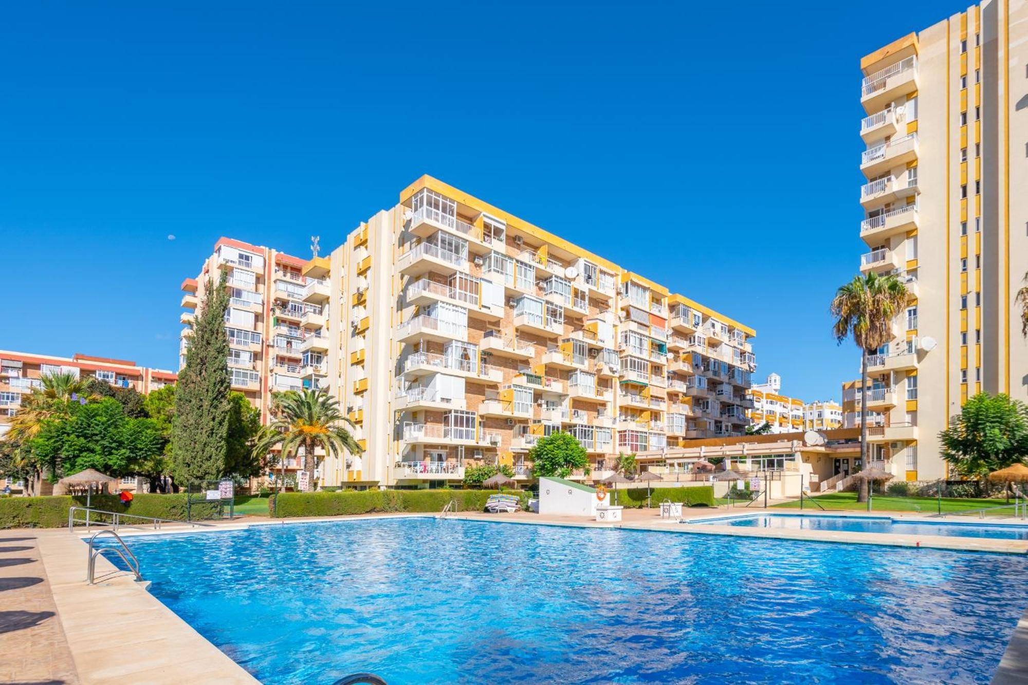 Hercules Pool & Beach Беналмадена Екстериор снимка